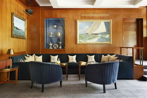Royal Thames Yacht Club, 60 Knightsbridge, .